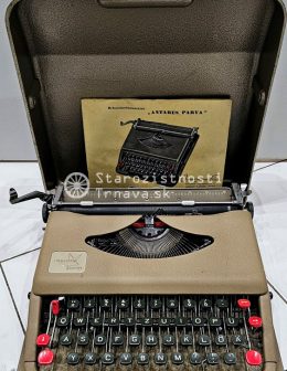 Taliansky písací stroj Antares Parva