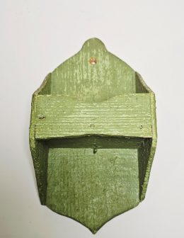 zelená sedliacka polička