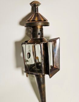 mosadzný lampáš na koč