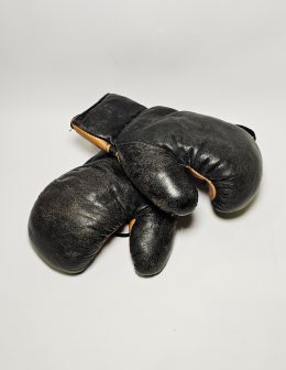 vintage šnurovacie boxerské rukavice